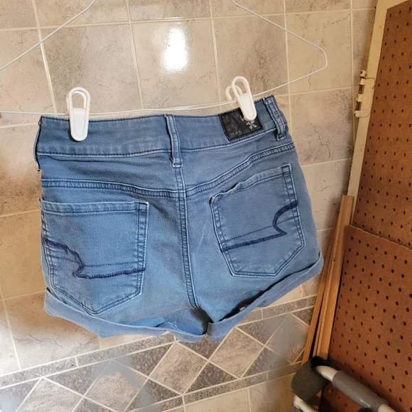 5/$15 american eagle hi-rise shortie - Picture 2 of 3